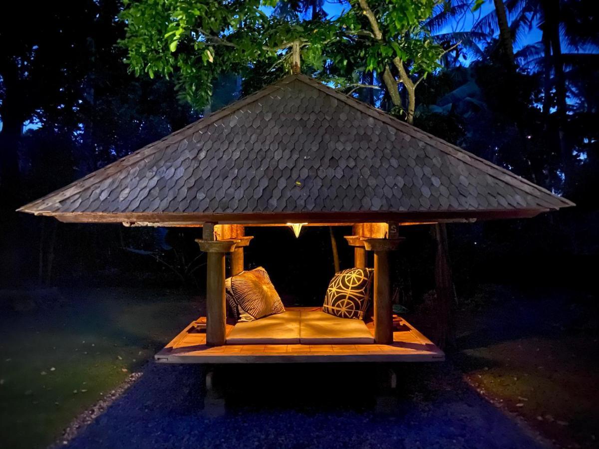 Hidden Heaven Rumah Barong Jasri Екстериор снимка